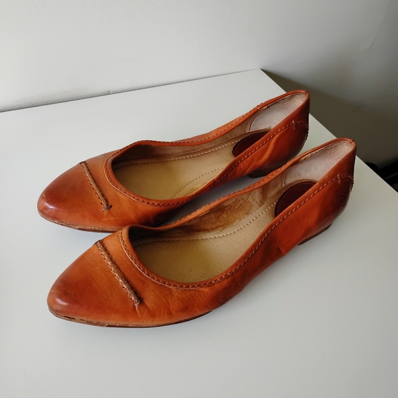 Frye Shoes - Frye Tan Leather Flats